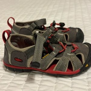 Keen sandals - toddler boy size 11